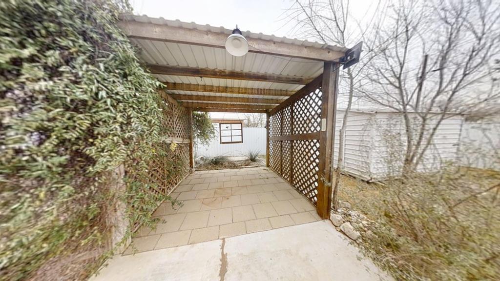 705 NE 6th St, Andrews, Texas image 19