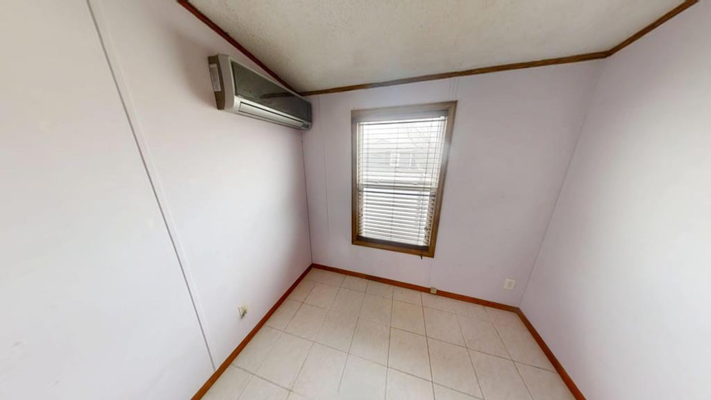 705 NE 6th St, Andrews, Texas image 13