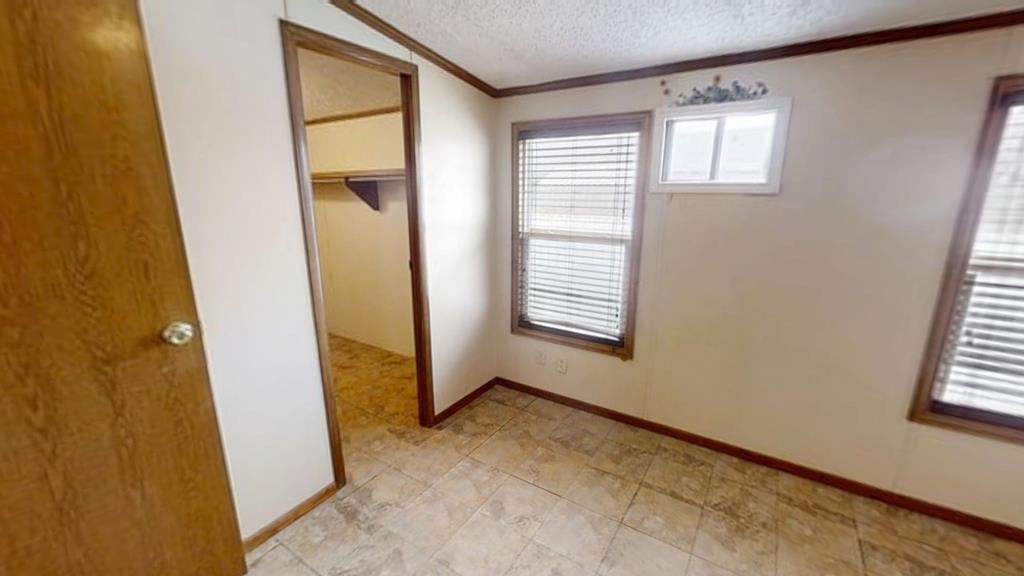 705 NE 6th St, Andrews, Texas image 6