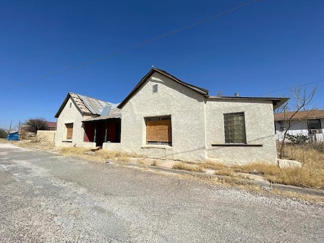 205 E Division St, Fort Stockton, Texas image 1