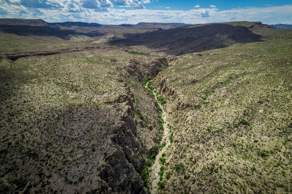 351 Black Mesa East, Terlingua, Texas image 1