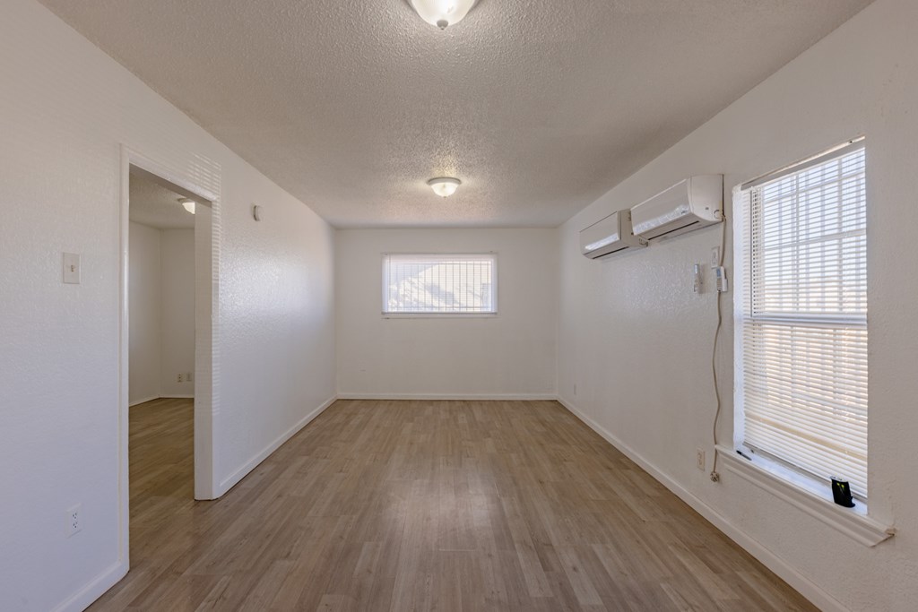 1404 Woodlawn Dr, Odessa, Texas image 3