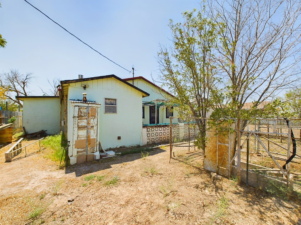 1120 S Oak St, Pecos, Texas image 23