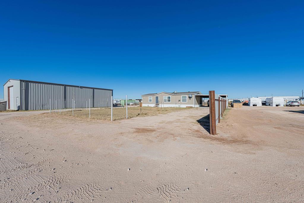 6716 S County Rd 1160s, Midland, Texas image 24