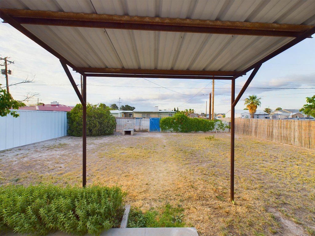 1721 W Adams Ave, Pecos, Texas image 7