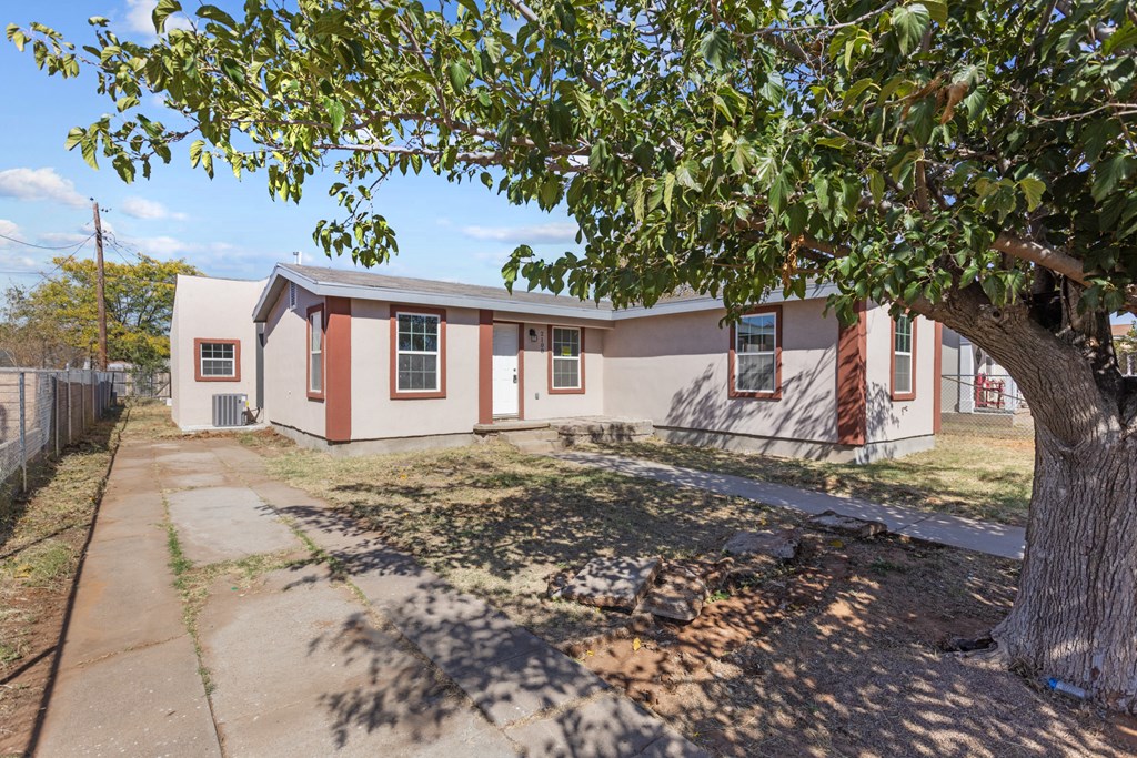 2108 W 14th St, Odessa, Texas image 3