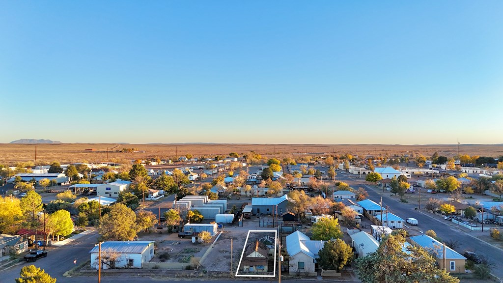 205 E Dallas St, Marfa, Texas image 2