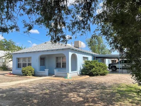 Homes For Sale - 709 W Waco St<br/> Marfa, TX 79843