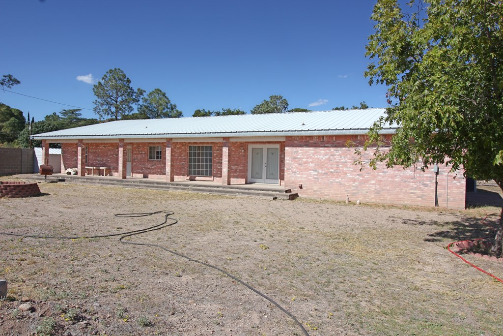 402 W Court Ave, Fort Davis, Texas image 46