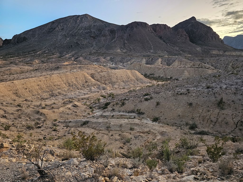 112 Victoria Dr, Terlingua, Texas image 2