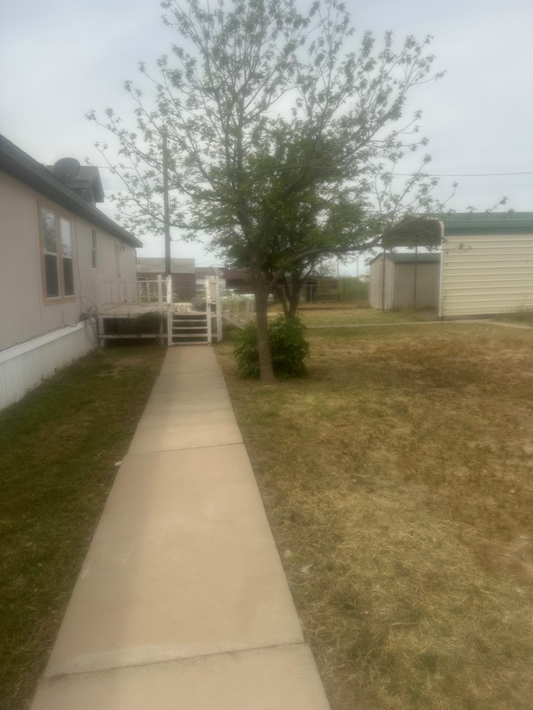408 W 1st St, McCamey, Texas image 8
