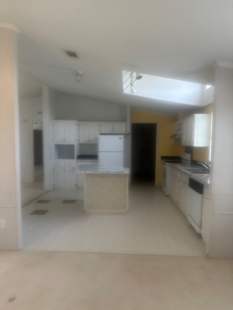 408 W 1st St, McCamey, Texas image 2