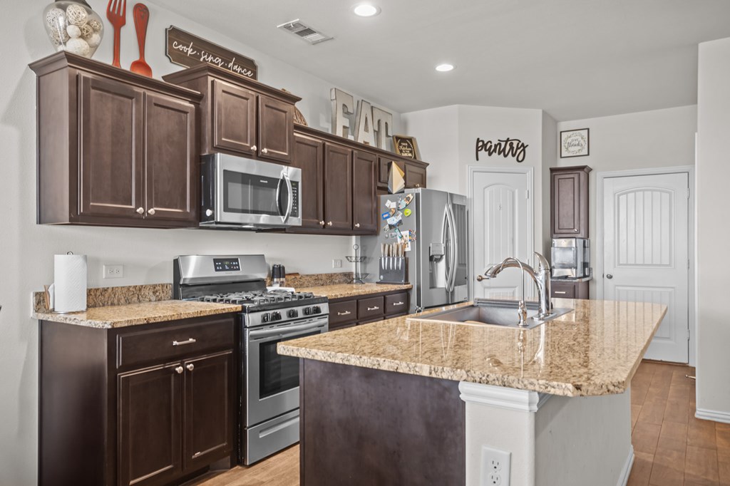 1725 Wrigley Dr, Odessa, Texas image 5
