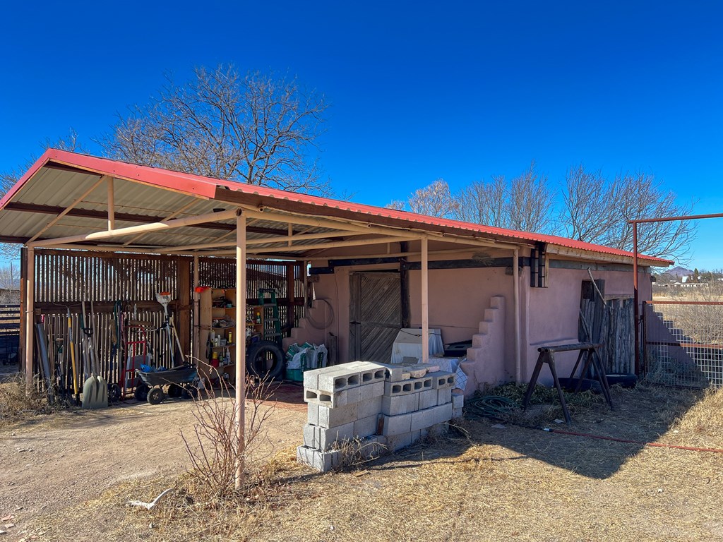 301 Airport Rd, Marathon, Texas image 33