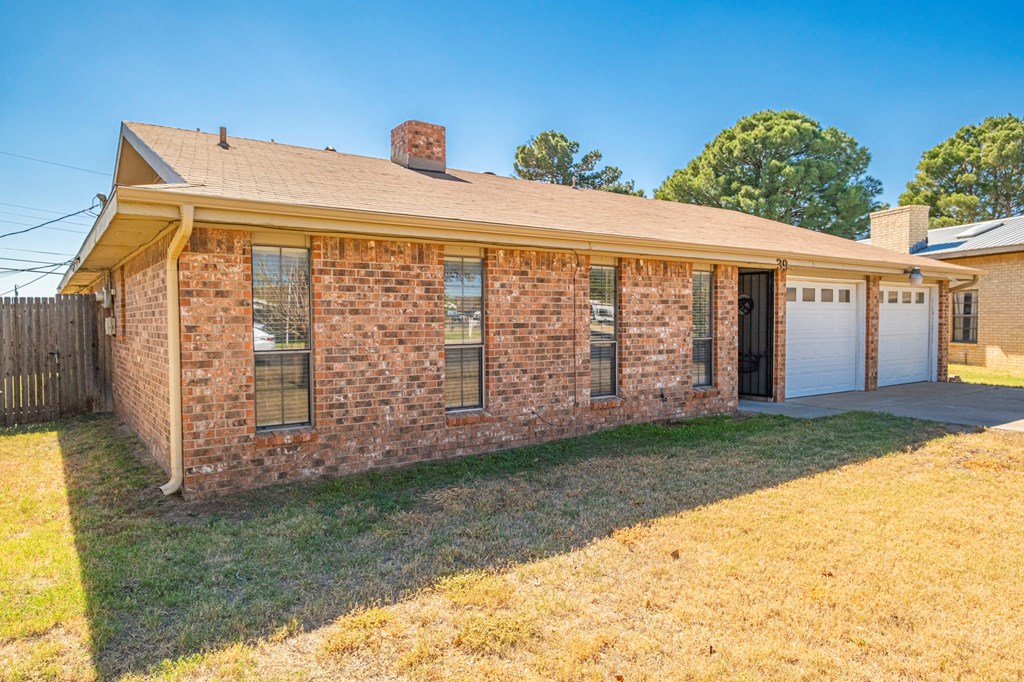 39 Corona Circle, Odessa, Texas image 4