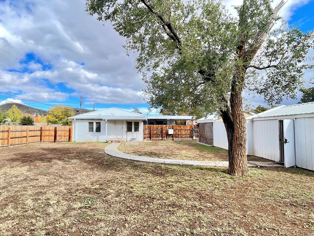 509 N 2nd St, Alpine, Texas image 9