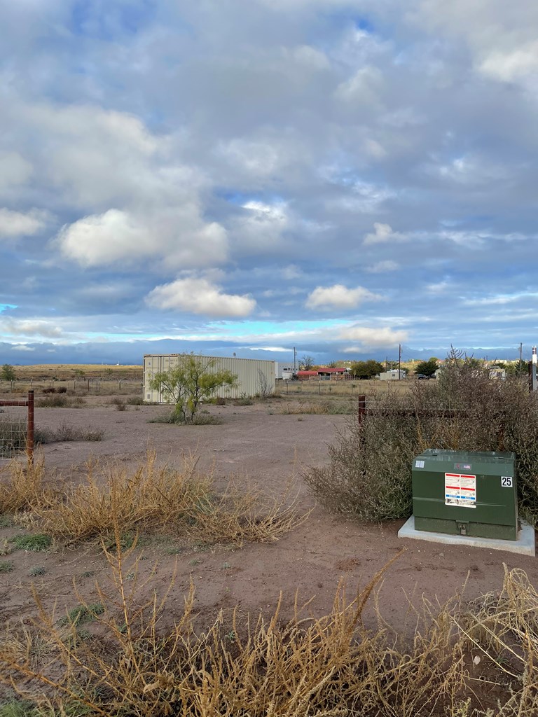 1002 N Plateau St, Marfa, Texas image 2