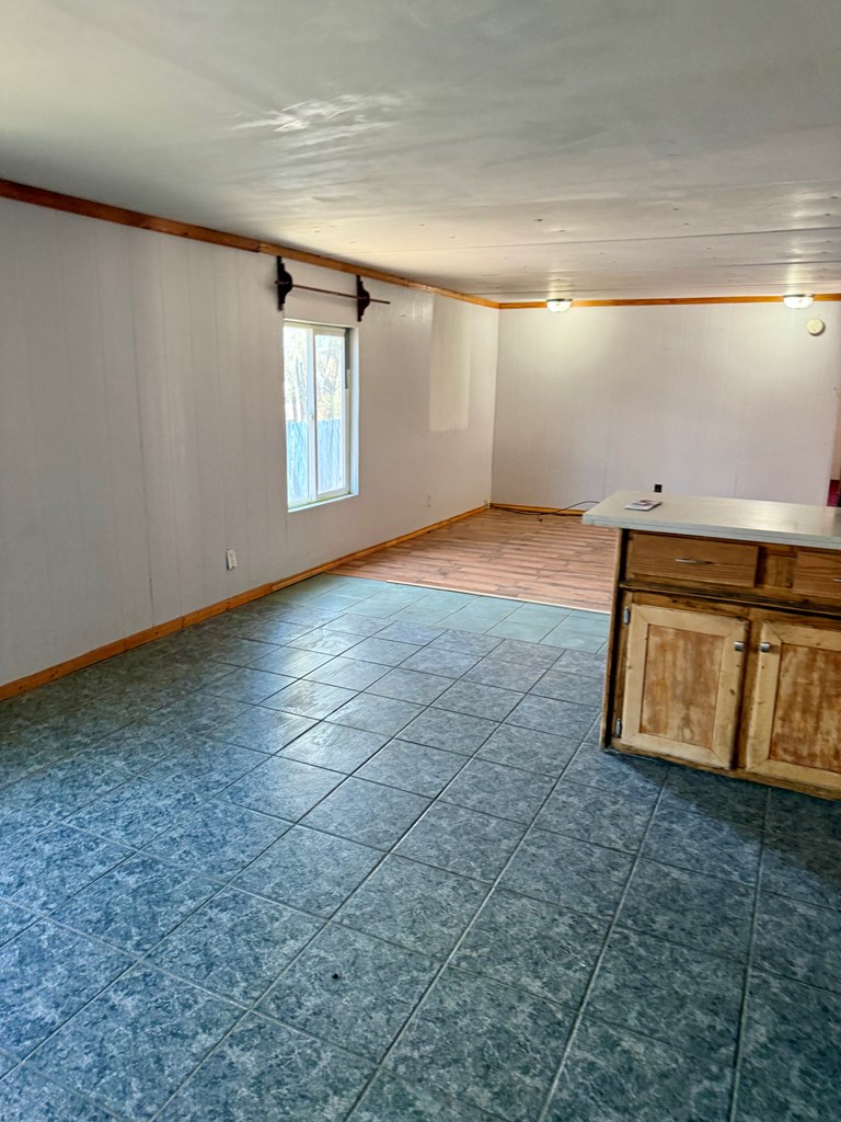 205 NW Ave H, Seminole, Texas image 9