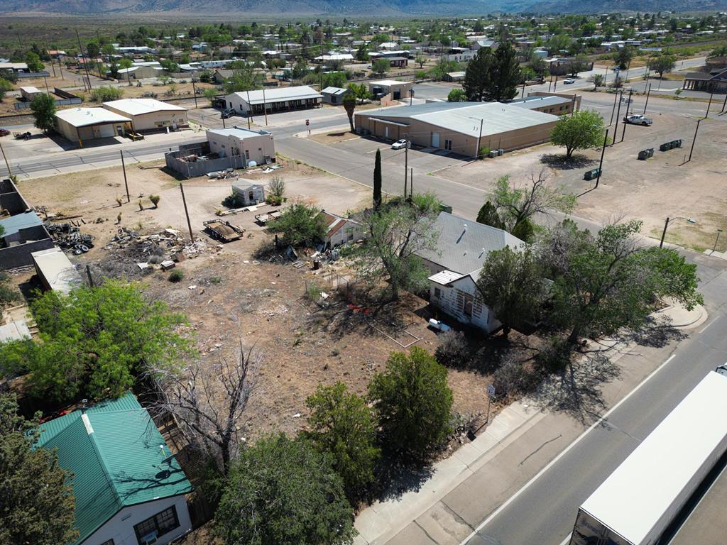 708 W Ave E Ave, Alpine, Texas image 7