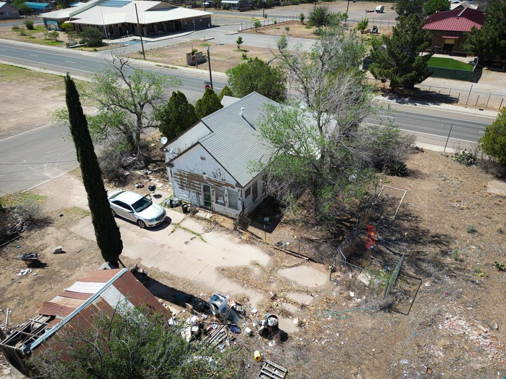 708 W Ave E Ave, Alpine, Texas image 8