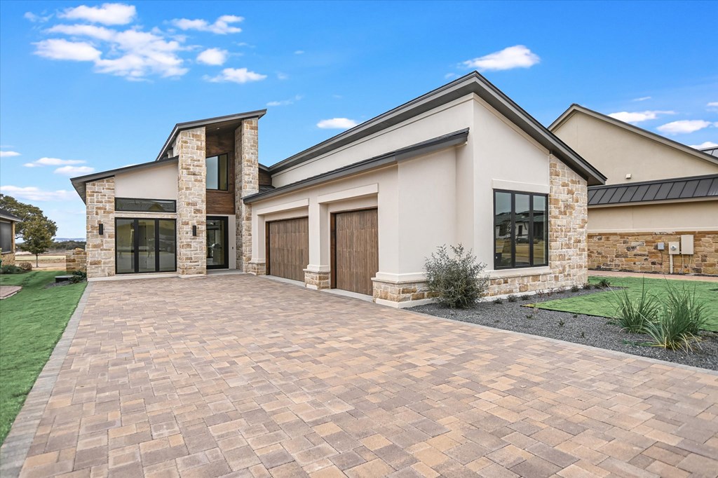 130 Azalea Loop, Horseshoe Bay, Texas image 3