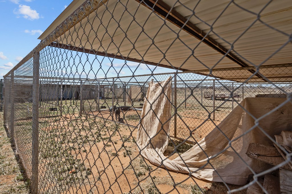 890 SE 2001, Andrews, Texas image 29