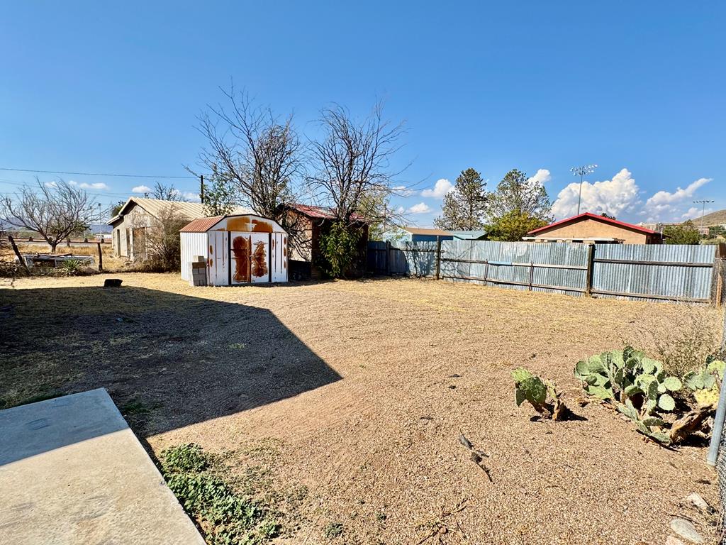 1209 E Gallego Ave, Alpine, Texas image 5