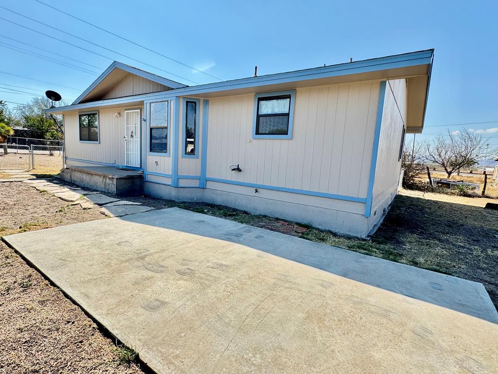 1209 E Gallego Ave, Alpine, Texas image 3