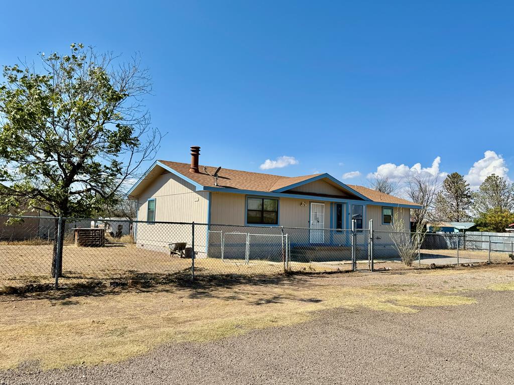 1209 E Gallego Ave, Alpine, Texas image 2