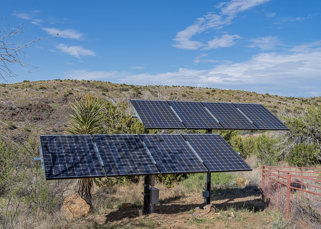 107 High Lonesome Dr, Alpine, Texas image 16