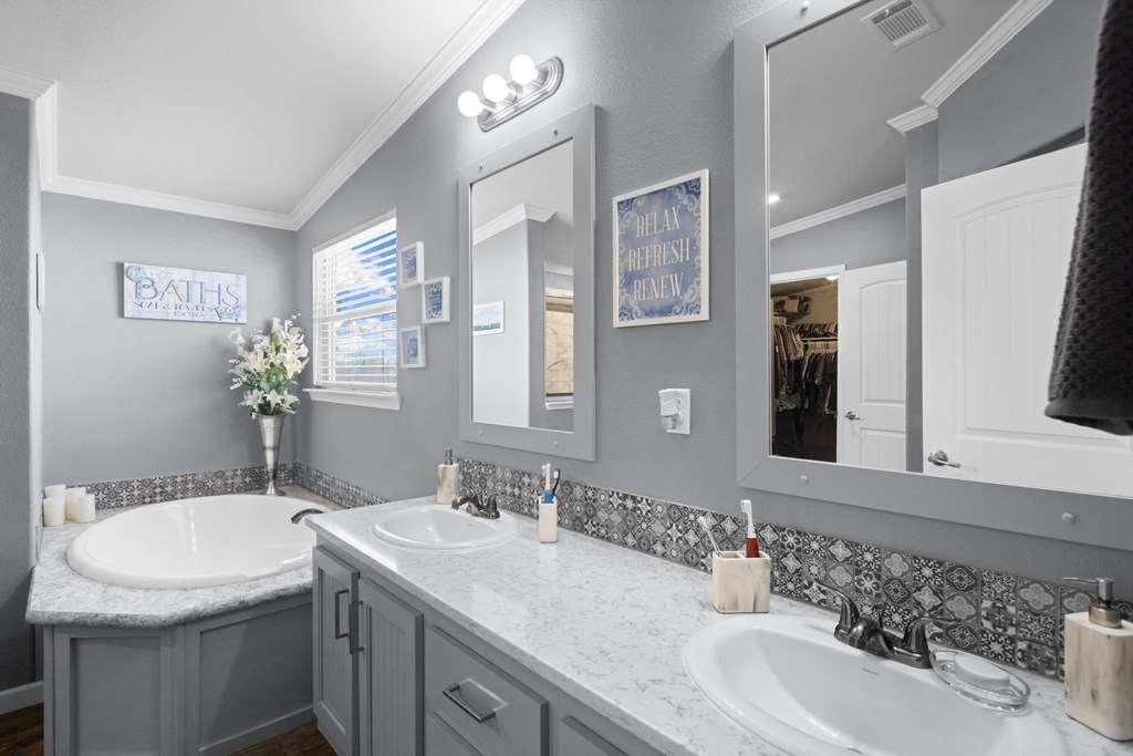 205 SE 1600, Andrews, Texas image 33