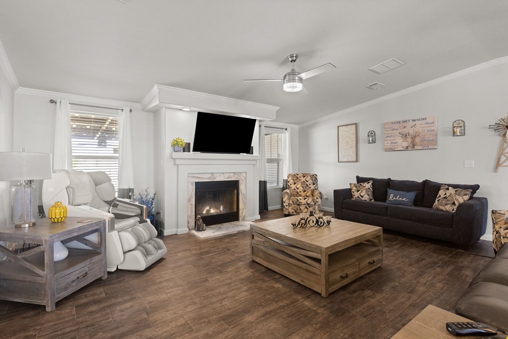 205 SE 1600, Andrews, Texas image 4