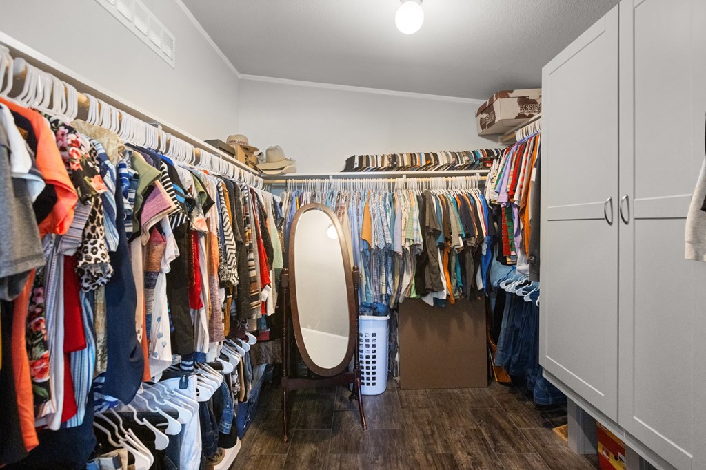 205 SE 1600, Andrews, Texas image 24