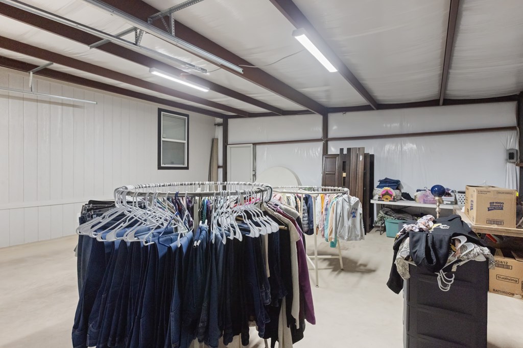 205 SE 1600, Andrews, Texas image 45