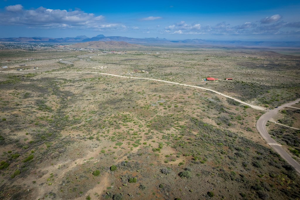 26 Antelope Drive, Alpine, Texas image 10