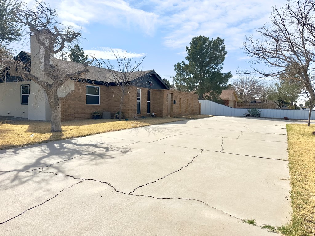 2202 Texas St, Pecos, Texas image 23
