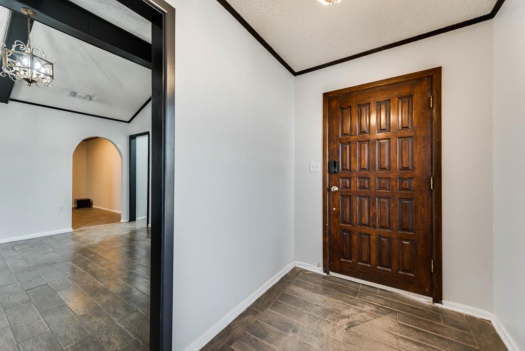 2202 Texas St, Pecos, Texas image 4