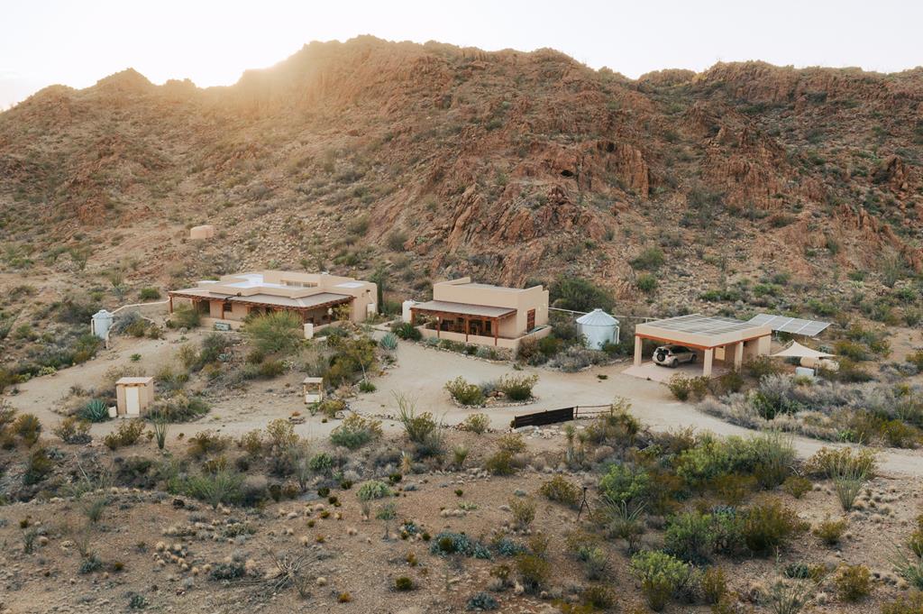 801 Boulder Ridge Loop, Terlingua, Texas image 1
