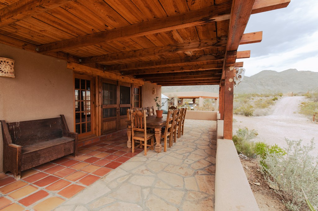 801 Boulder Ridge Loop, Terlingua, Texas image 6