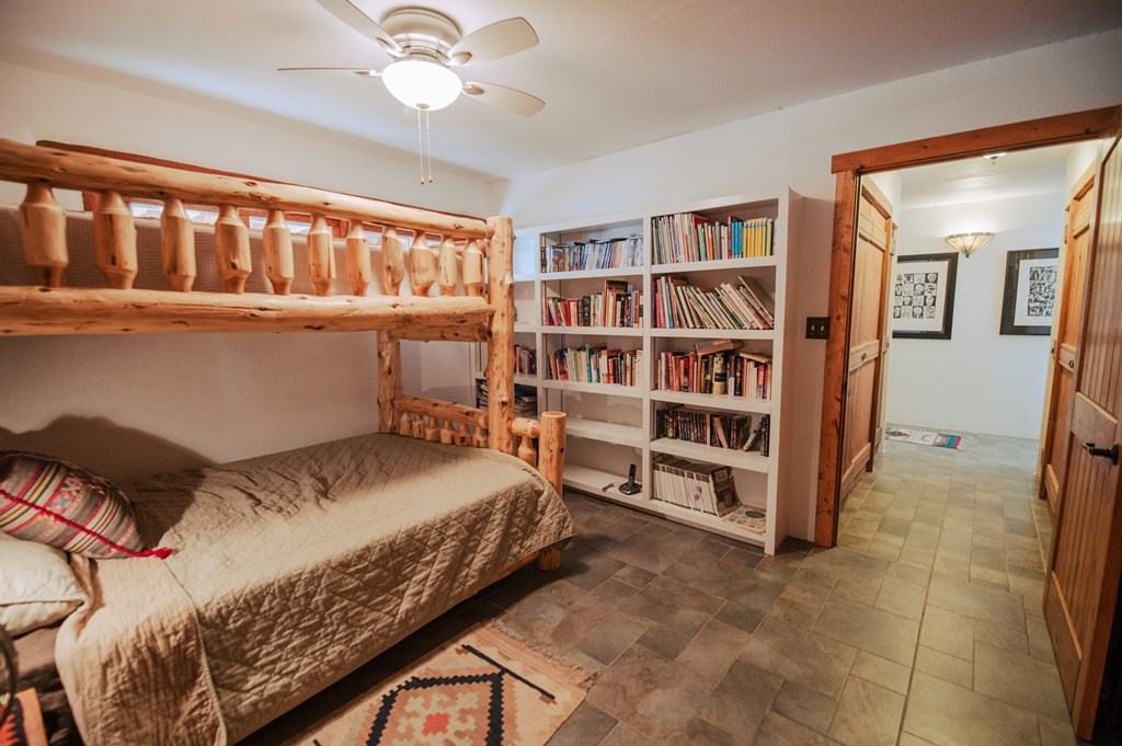 801 Boulder Ridge Loop, Terlingua, Texas image 31