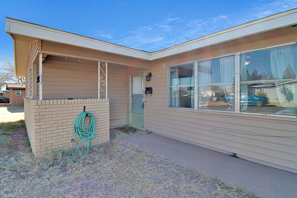 2402 E 25th St, Odessa, Texas image 7