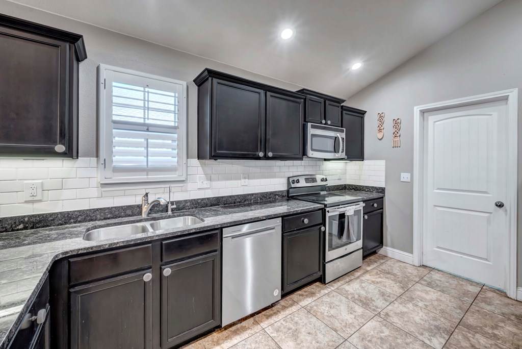 5905 Wagner Dr, Midland, Texas image 9