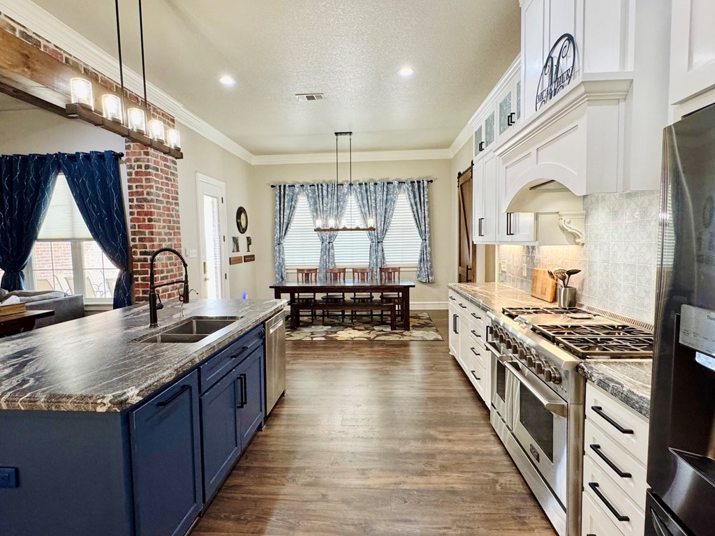 5 NW Isabella Circle, Andrews, Texas image 19