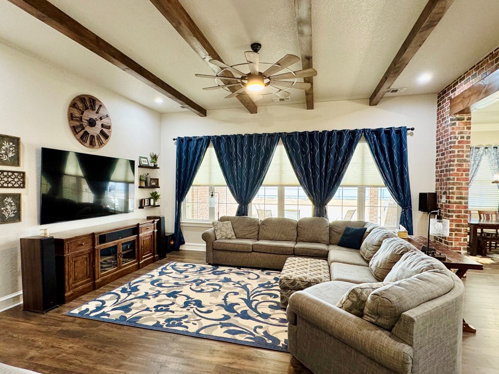 5 NW Isabella Circle, Andrews, Texas image 8