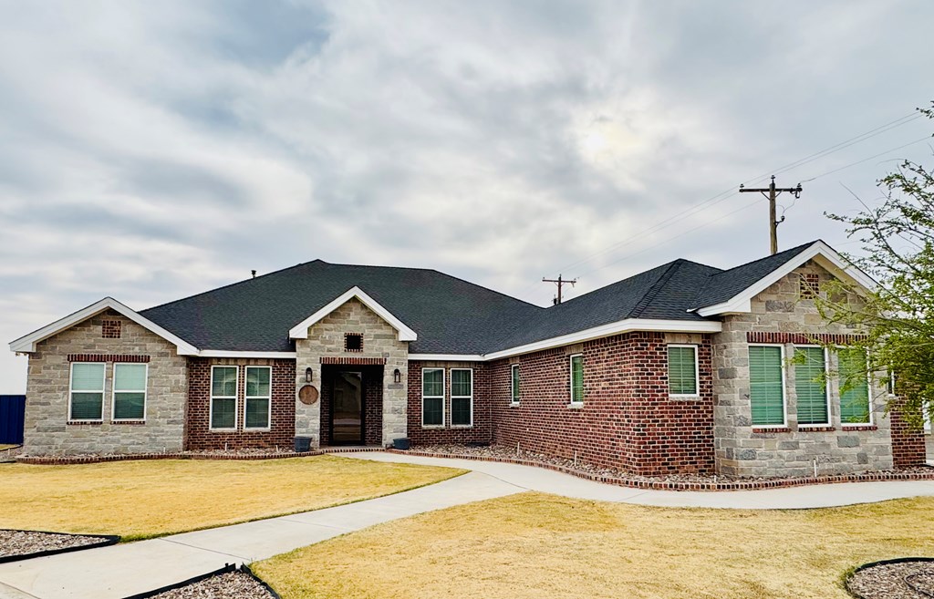 5 NW Isabella Circle, Andrews, Texas image 2