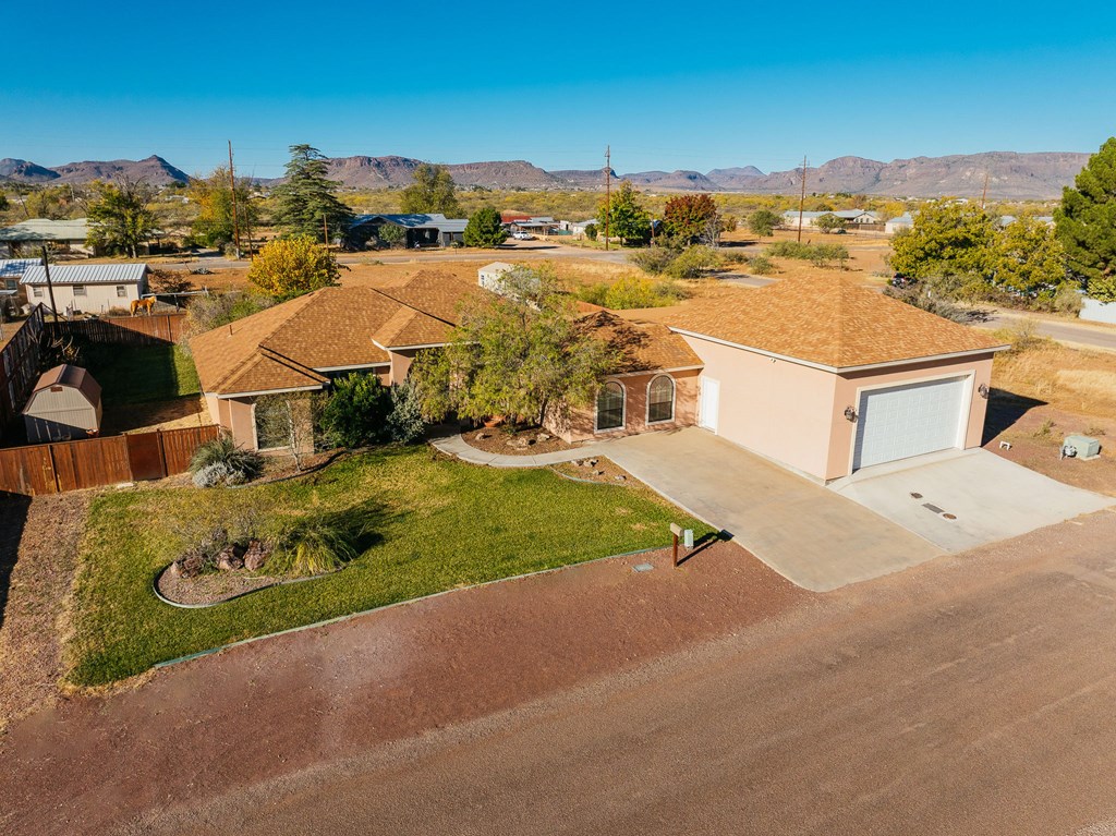 1605 N 6th St, Alpine, Texas image 5