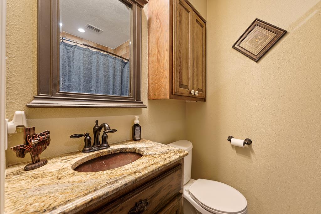 200 NE B St, Andrews, Texas image 18