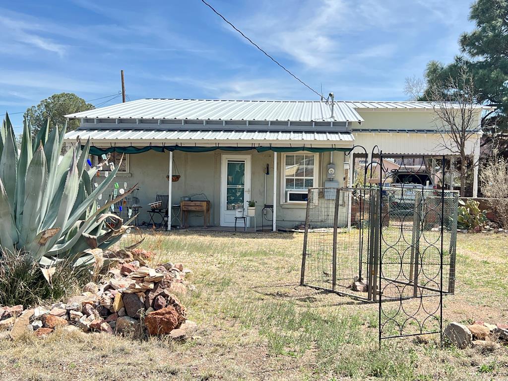 109 N Davis St, Fort Davis, Texas image 35