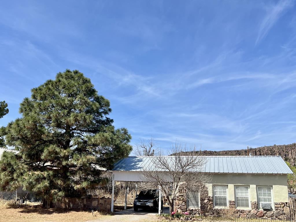 109 N Davis St, Fort Davis, Texas image 1