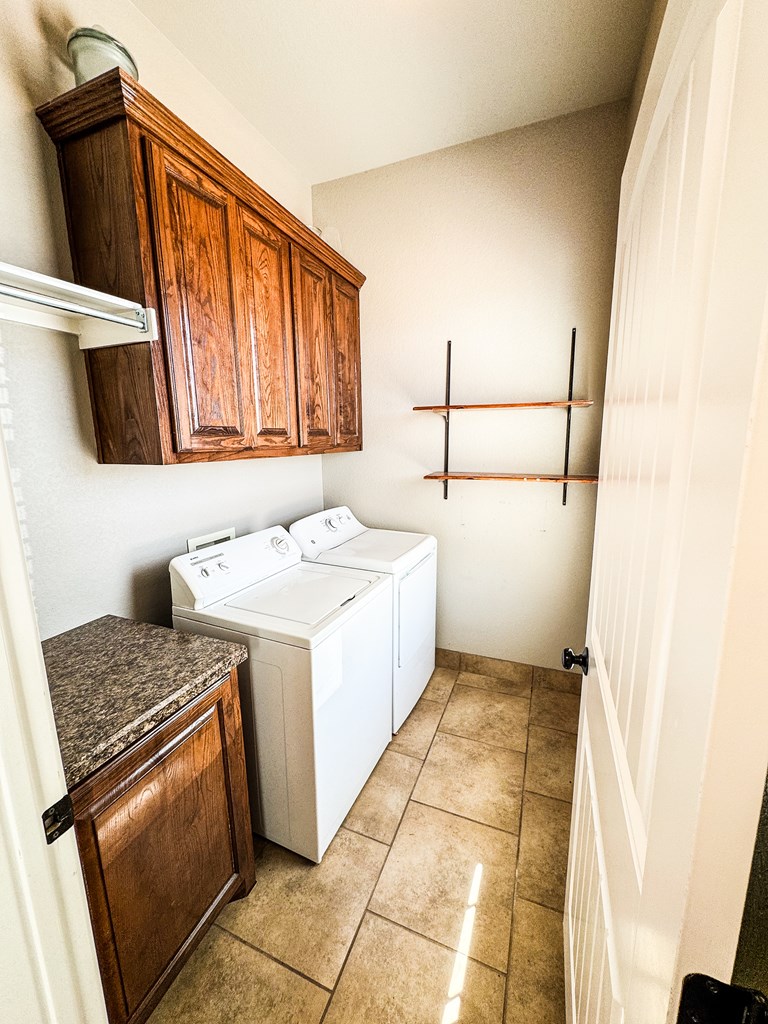 2803 S County Rd 1069, Midland, Pennsylvania image 6